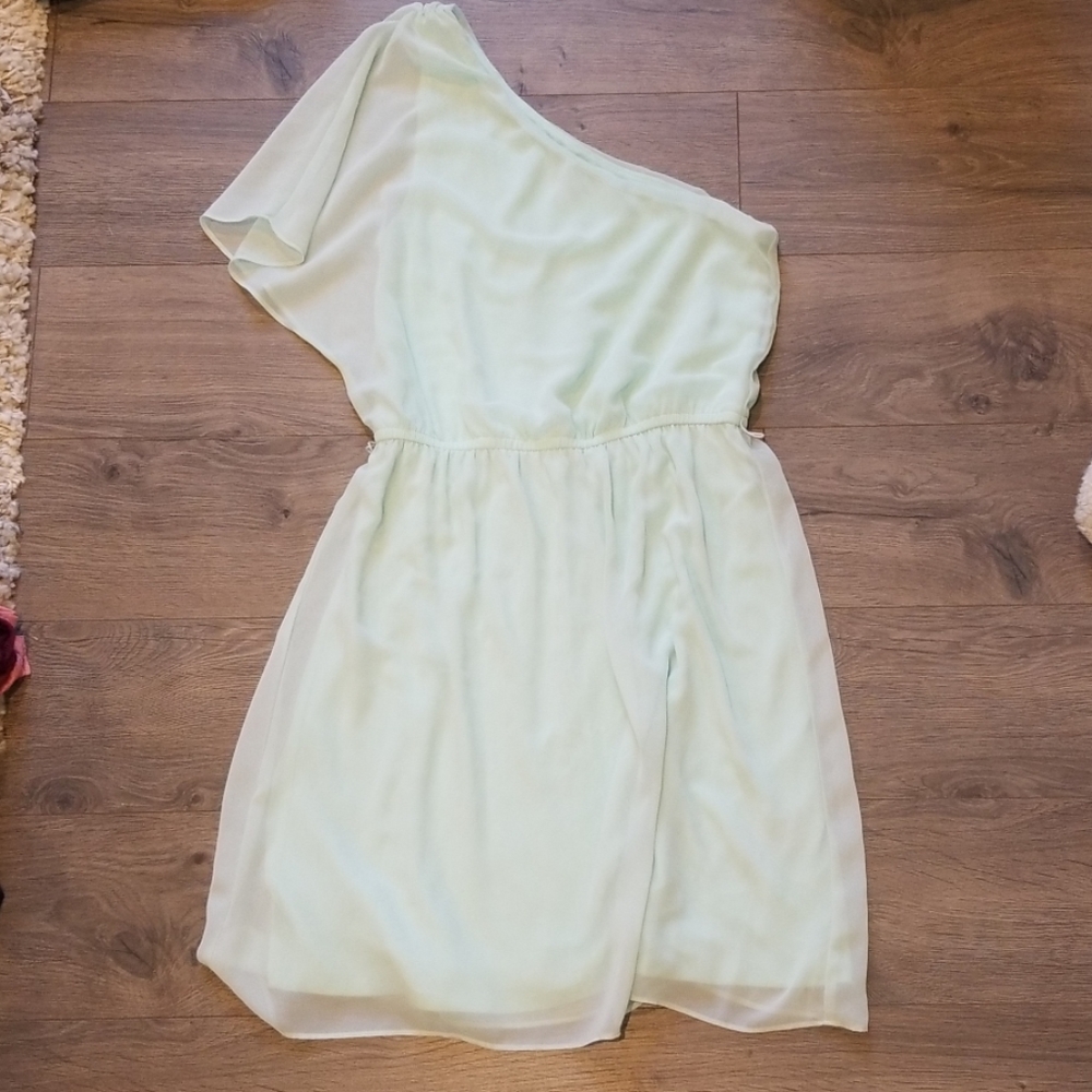 Women's Express off the shoulder mint dress